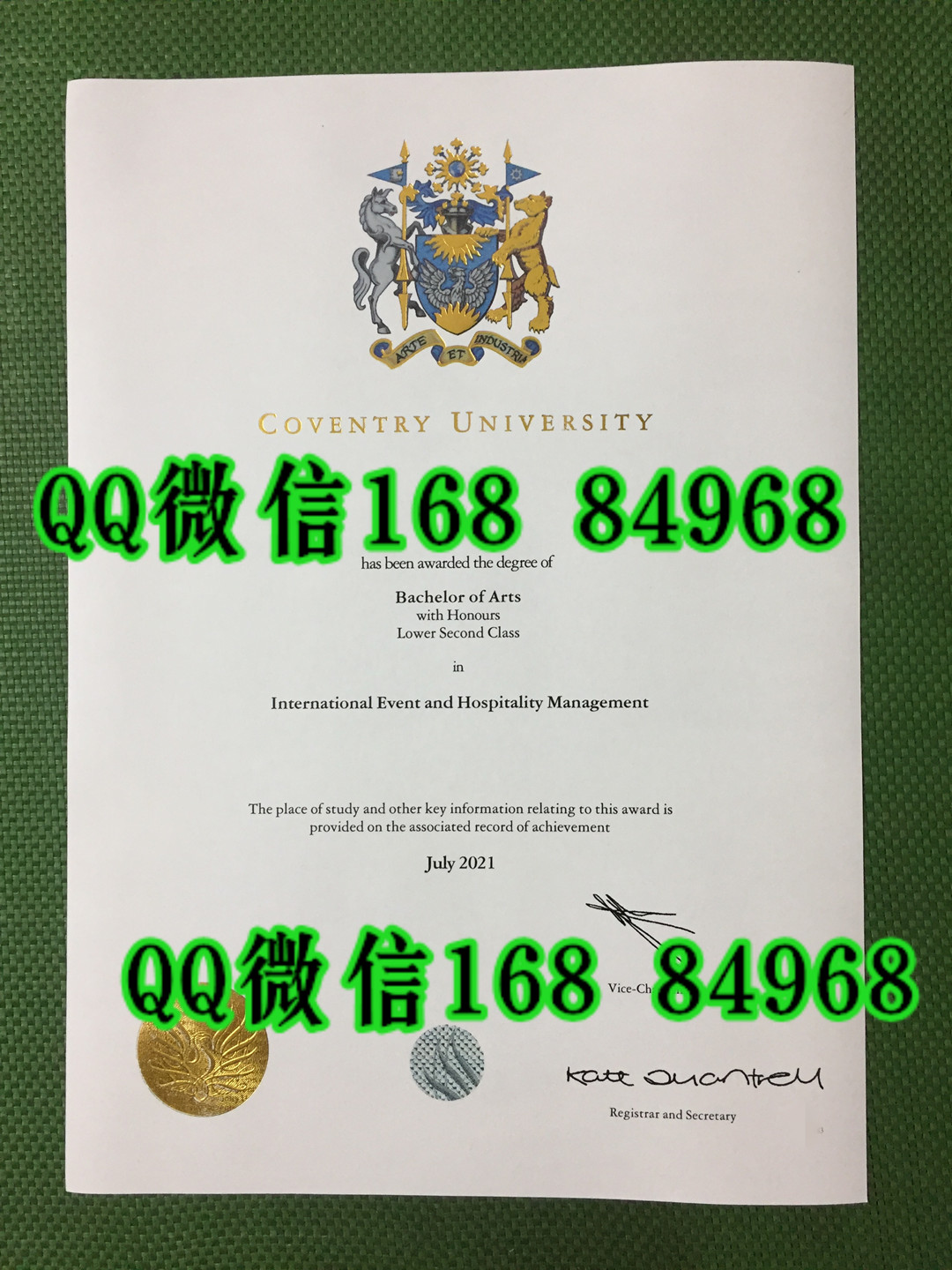 Coventry University diploma degree，英国考文垂大学毕业证烫金图片