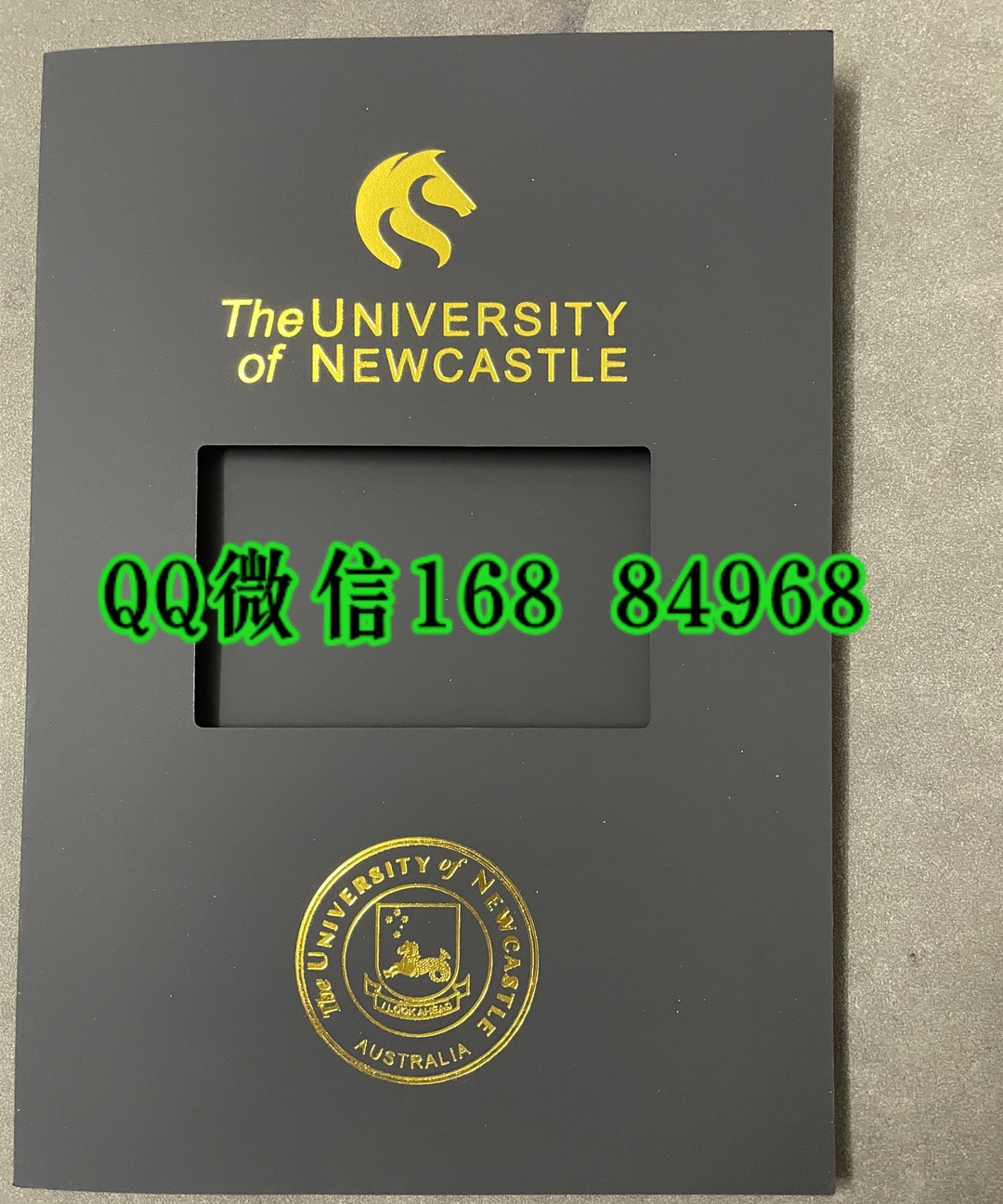 澳洲纽卡斯尔大学毕业证外壳文凭封皮，University of Newcastle diploma Cover